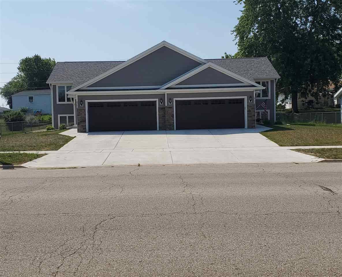 2721-2723 Kellogg Ave, Janesville, WI 53546