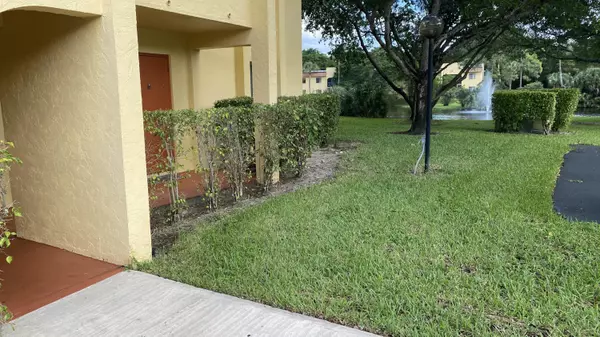 Boca Raton, FL 33486,900 SW 9th Street CIR 106