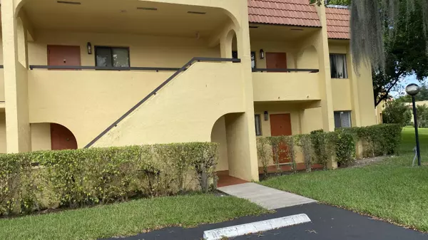 Boca Raton, FL 33486,900 SW 9th Street CIR 106