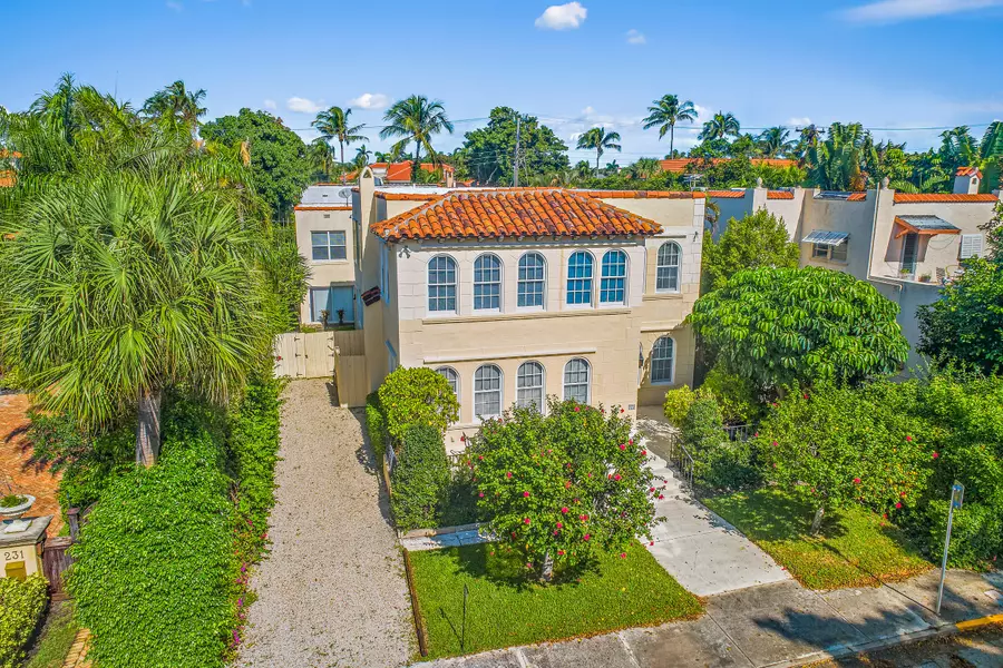 223 Seminole AVE, Palm Beach, FL 33480