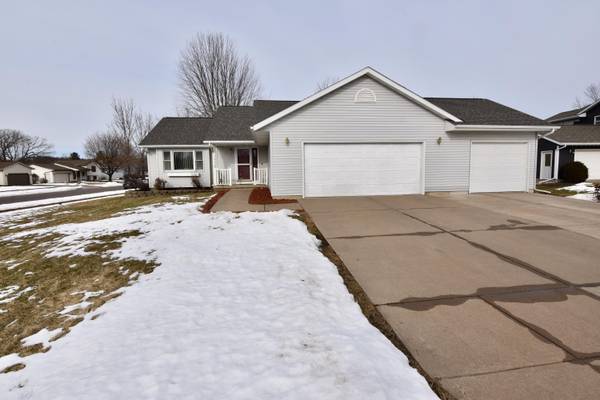 1050 Robin Ct, West Salem, WI 54669