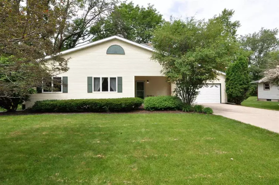 2114 Gilbert Rd, Madison, WI 53711