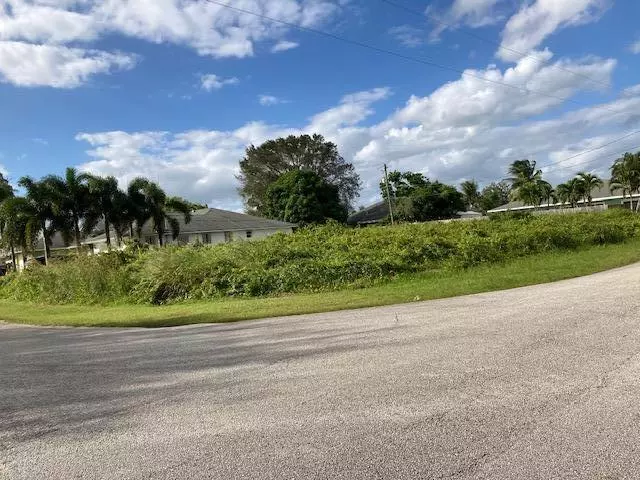 1632 SE Durango ST, Port Saint Lucie, FL 34952