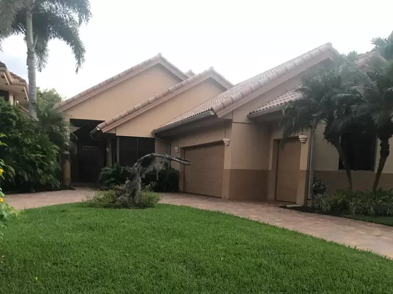 3318 W Degas DR, Palm Beach Gardens, FL 33410