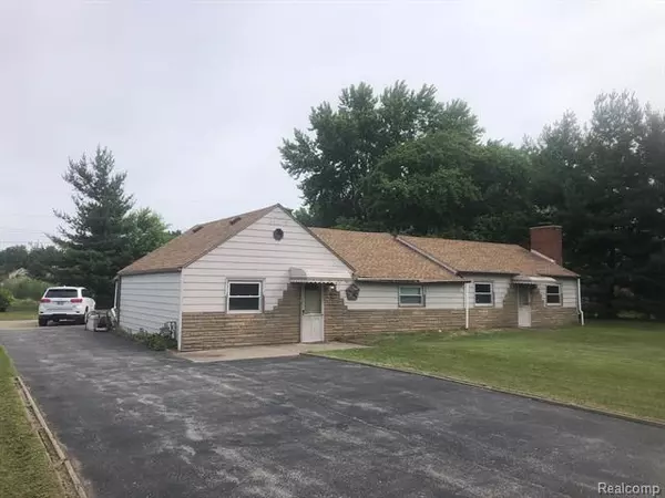 22694 CARTER RD, Woodhaven, MI 48183