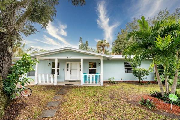 948 NE Kubin AVE,  Jensen Beach,  FL 34957