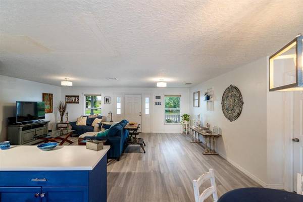 Jensen Beach, FL 34957,948 NE Kubin AVE