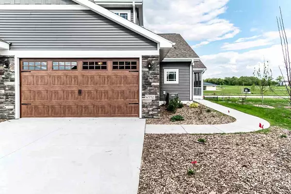 6552 Cortland Park Dr, Deforest, WI 53532