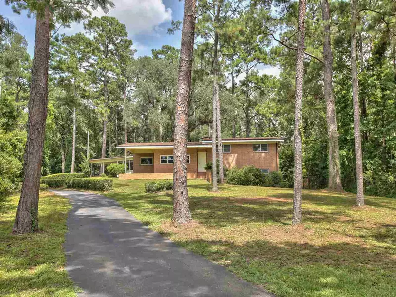 3113 Lakeshore Drive, Tallahassee, FL 32303