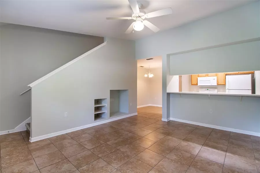 2738 W Tharpe Street #1602, Tallahassee, FL 32312