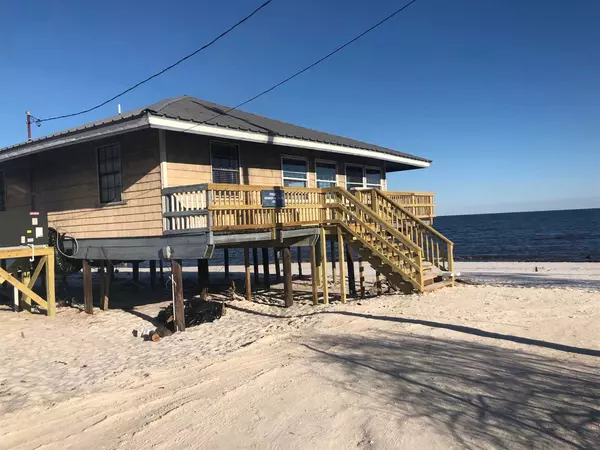 Alligator Point, FL 32346,104 Alan Lane