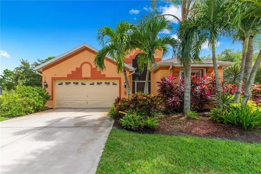 933 NW Waterlily PL, Jensen Beach, FL 34957