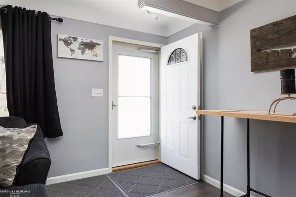 Saint Clair Shores, MI 48081,21242 Bon Brae