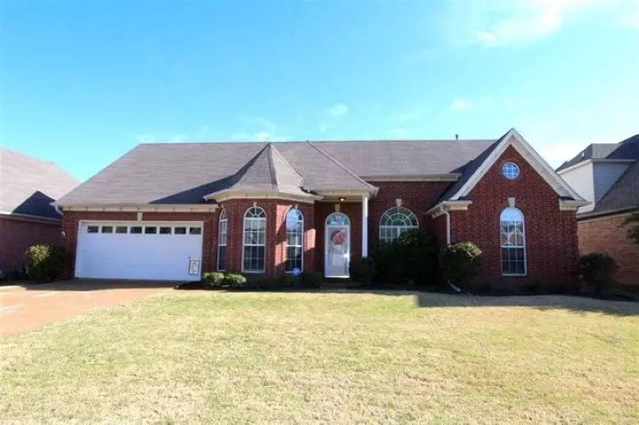 8139 W WHITE WING CV, Bartlett, TN 38002