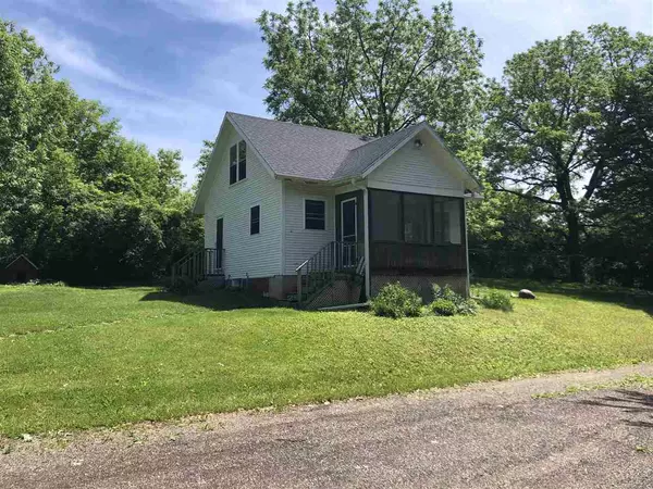 5684 Mill Rd, Waunakee, WI 53597