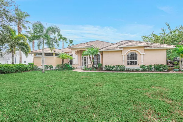 Fort Pierce, FL 34951,9527 Laurelwood CT