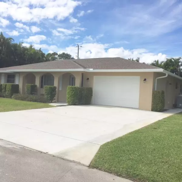 1360 NE Hillcrest LN, Jensen Beach, FL 34957