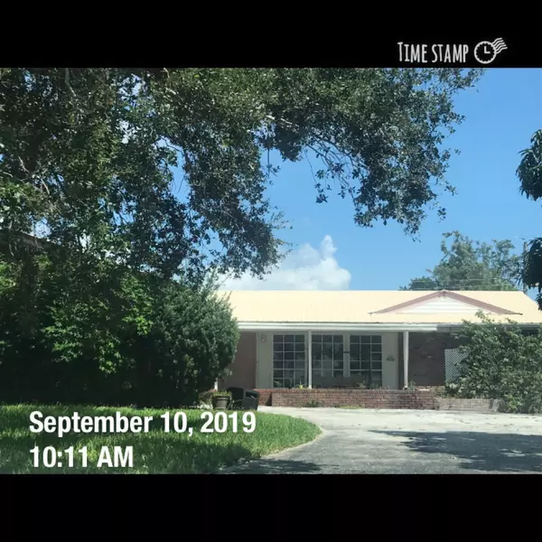 1815 NE River CT, Jensen Beach, FL 34957