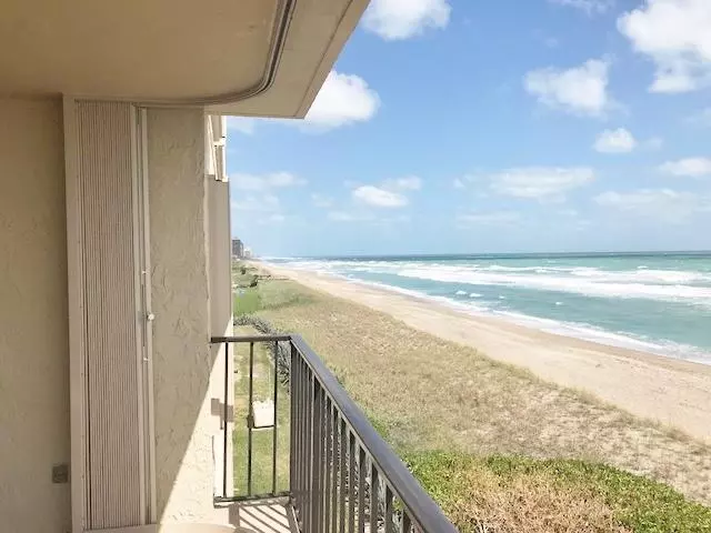 Jensen Beach, FL 34957,10310 S Ocean DR 410