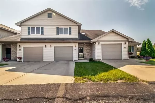 282 Alpine Meadows Cir, Oregon, WI 53575