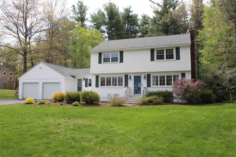 8 Barkland DR #N/A, Derry, NH 03038