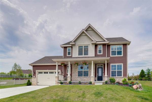 5040 Frost Aster Ct, Mcfarland, WI 53558