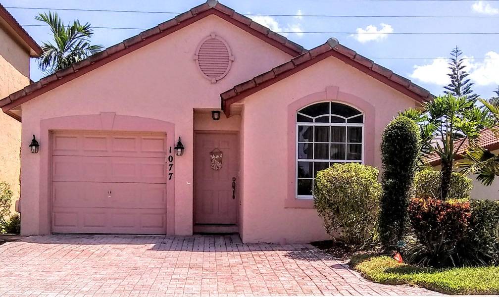 1077 Via Jardin, Riviera Beach, FL 33418