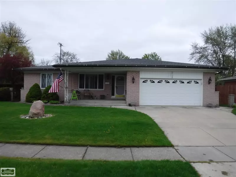 23138 Demley, Clinton Township, MI 48035