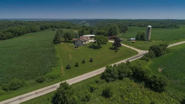 2888 Forest Rd, Boscobel, WI 53805