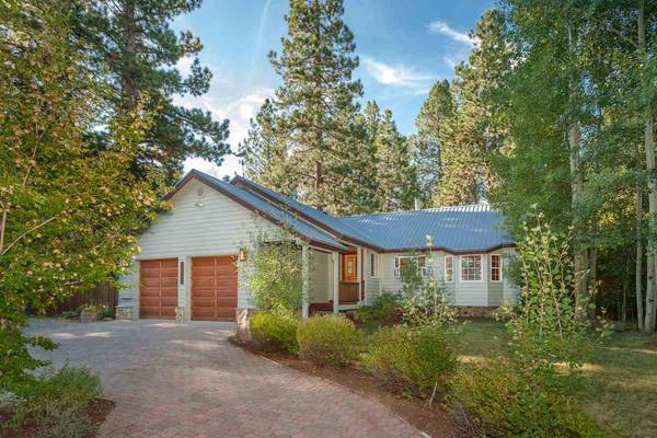 10989 Jeffery Pine Road, Truckee, CA 96161