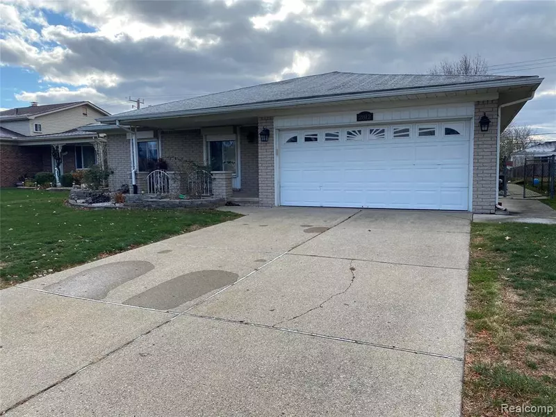 2812 BAINBRIDGE Drive, Sterling Heights, MI 48310 3002