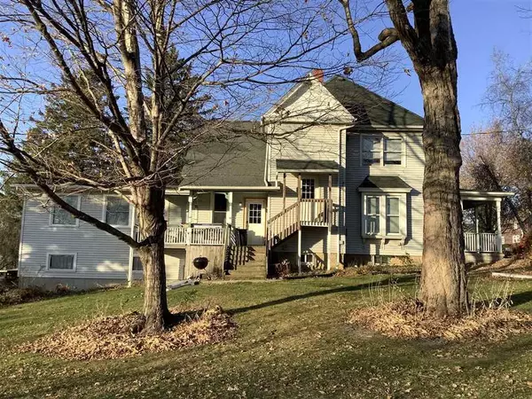 270 Ellen St, Platteville, WI 53818-0000