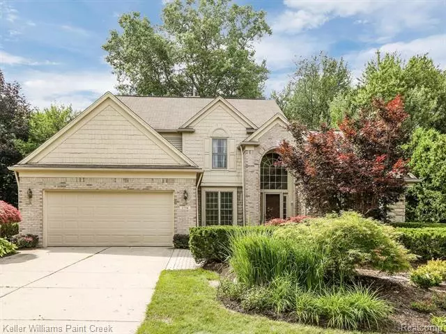 1734 Mountain Ash DR, West Bloomfield Twp, MI 48324