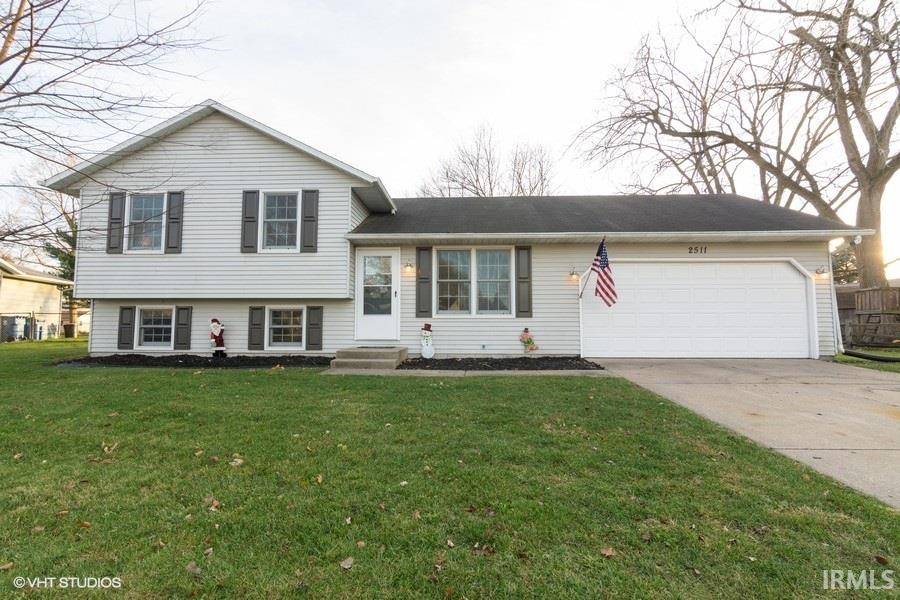 2511 Marshall Drive, Mishawaka, IN 46544-3411