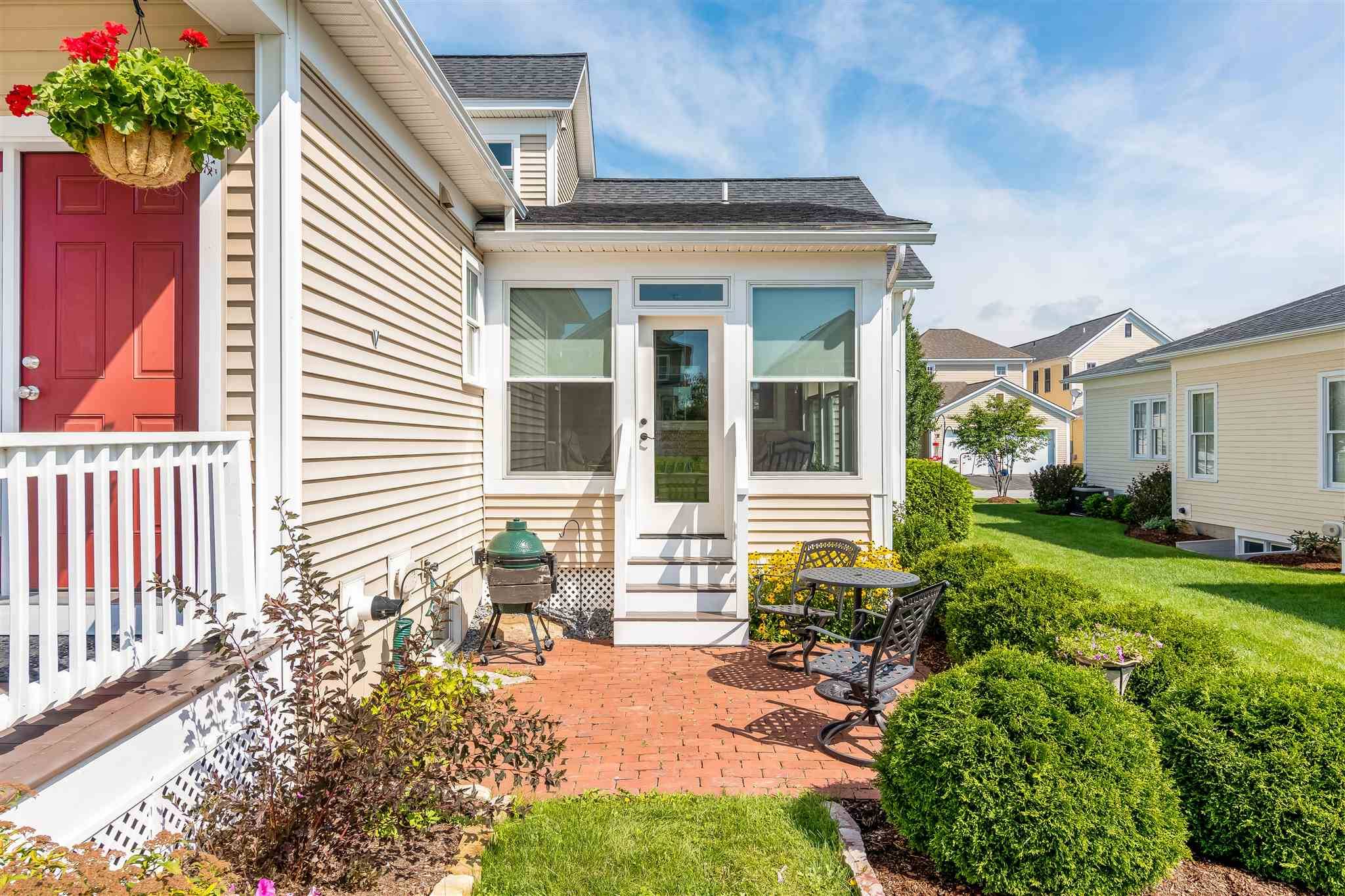 South Burlington, VT 05403,8 West Fisher LN
