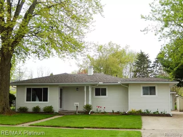 5418 Ethel ST, Brighton, MI 48116