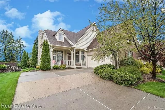 4620 VILLA FRANCE DR, Brighton, MI 48116