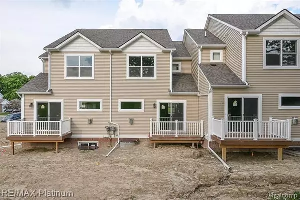 Brighton, MI 48116,5904 WOODRUFF VIEW DR