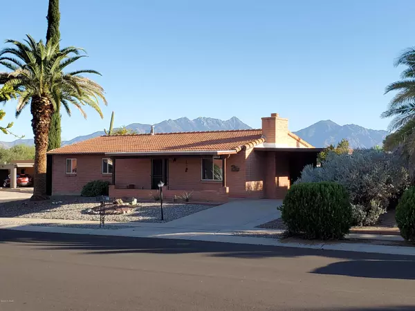 222 E La Espina, Green Valley, AZ 85614