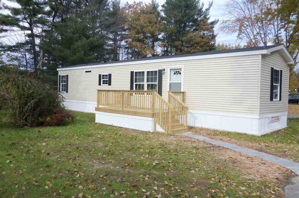 30 Melrose DR, Rochester, NH 03868