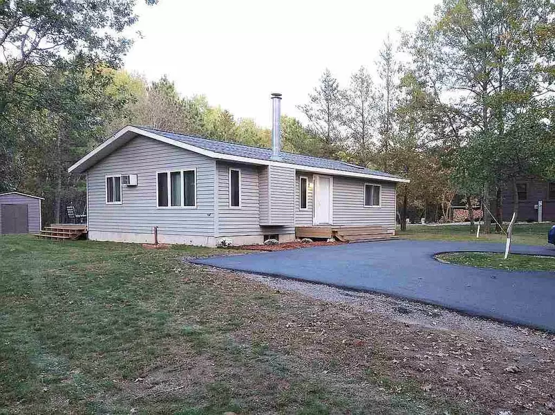 1337 Arrowhead Tr, Nekoosa, WI 54457