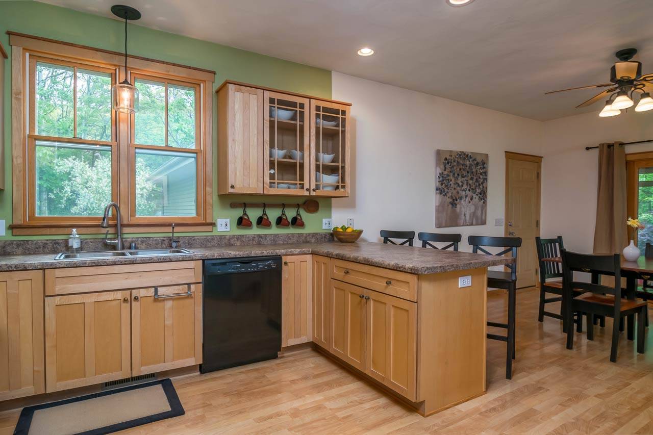 Janesville, WI 53545,5688 W RIVER OAKS RD