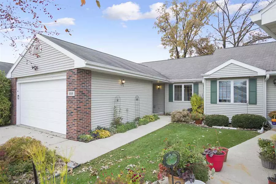 619 Kensington Square, Stoughton, WI 53589