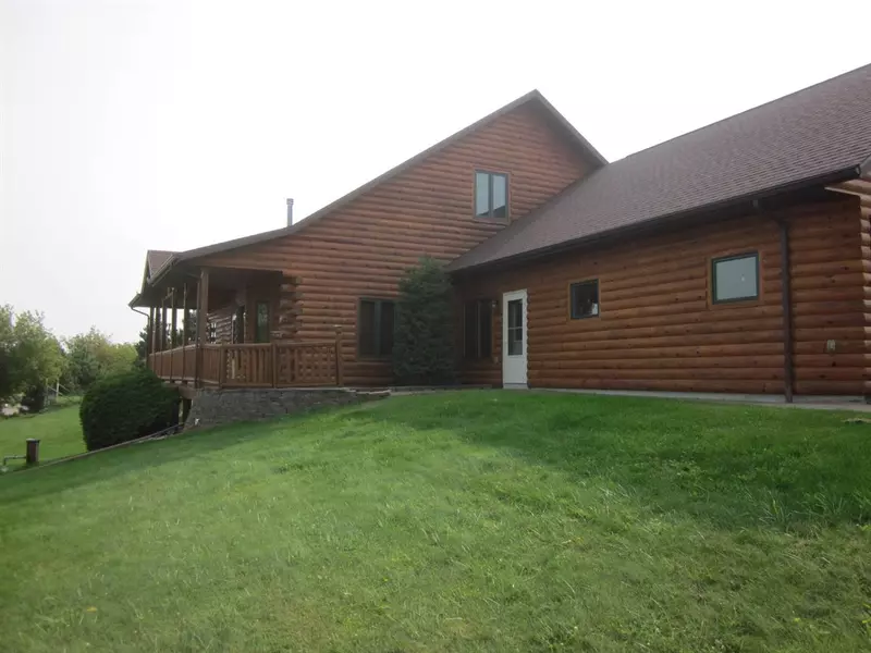 E13111 County Road W, Baraboo, WI 53913