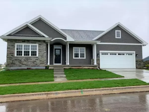 9915 Peach Leaf Ln, Middleton, WI 53562