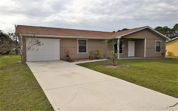 Port Saint Lucie, FL 34983,1034 SE Proctor LN