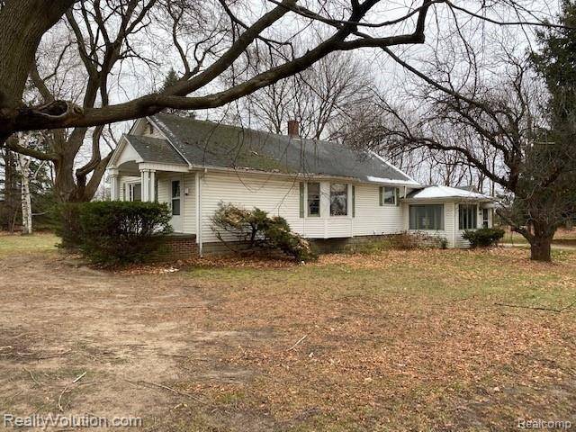 7327 DRYDEN RD, Almont Twp, MI 48003