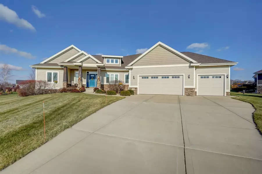 3122 Saddle Brooke Tr, Sun Prairie, WI 53590