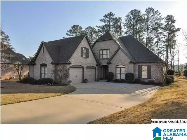 5445 CROSSINGS LAKE CIR, Hoover, AL 35242