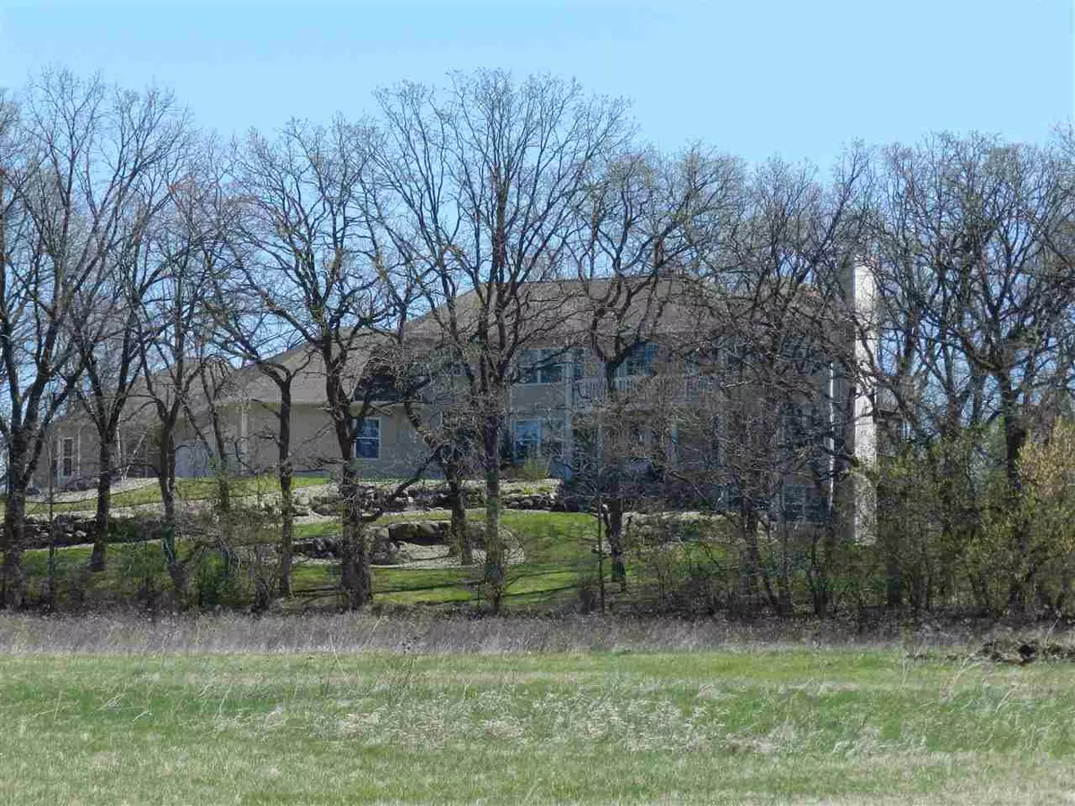 Verona, WI 53593,3284 MOUND VIEW RD